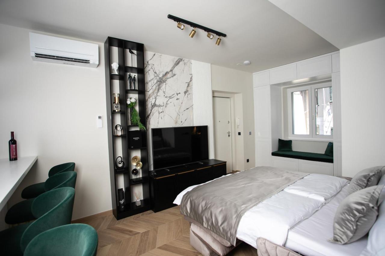 Prestigious Downtown Apartment سبليت المظهر الخارجي الصورة