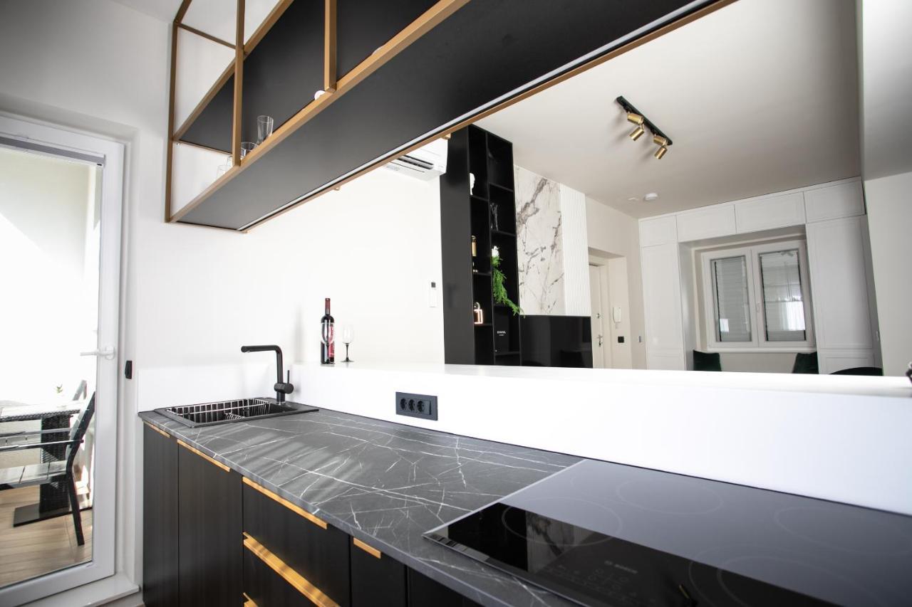 Prestigious Downtown Apartment سبليت المظهر الخارجي الصورة